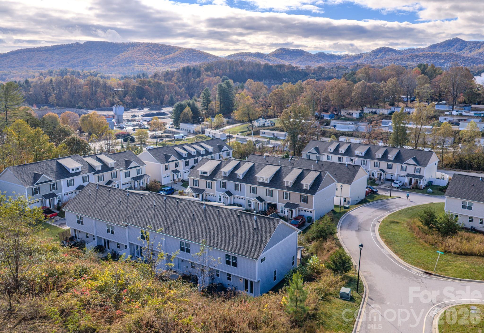 209 Stoney Point Way Candler NC 28715