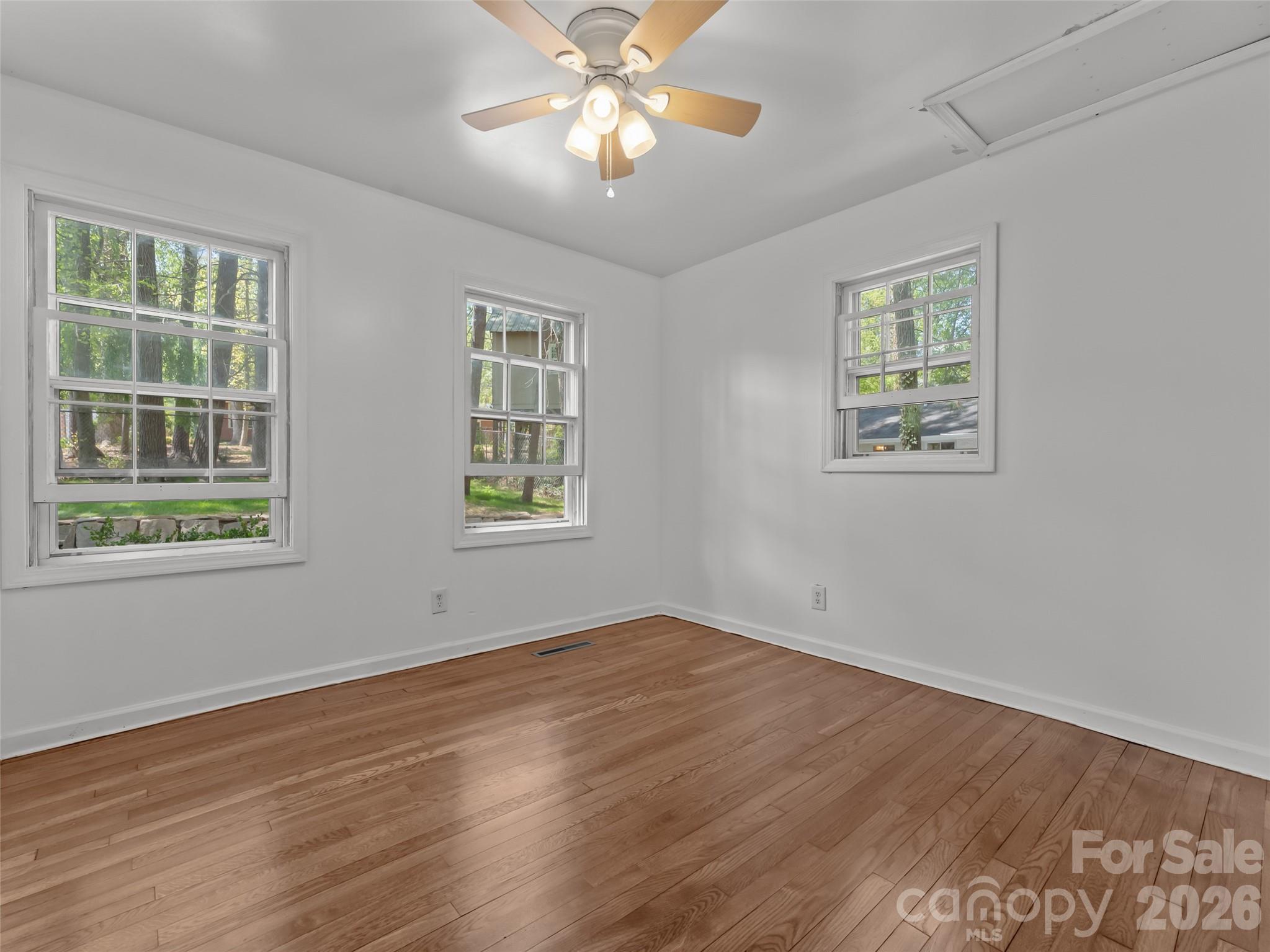 1110 3rd Avenue W Hendersonville NC 28739