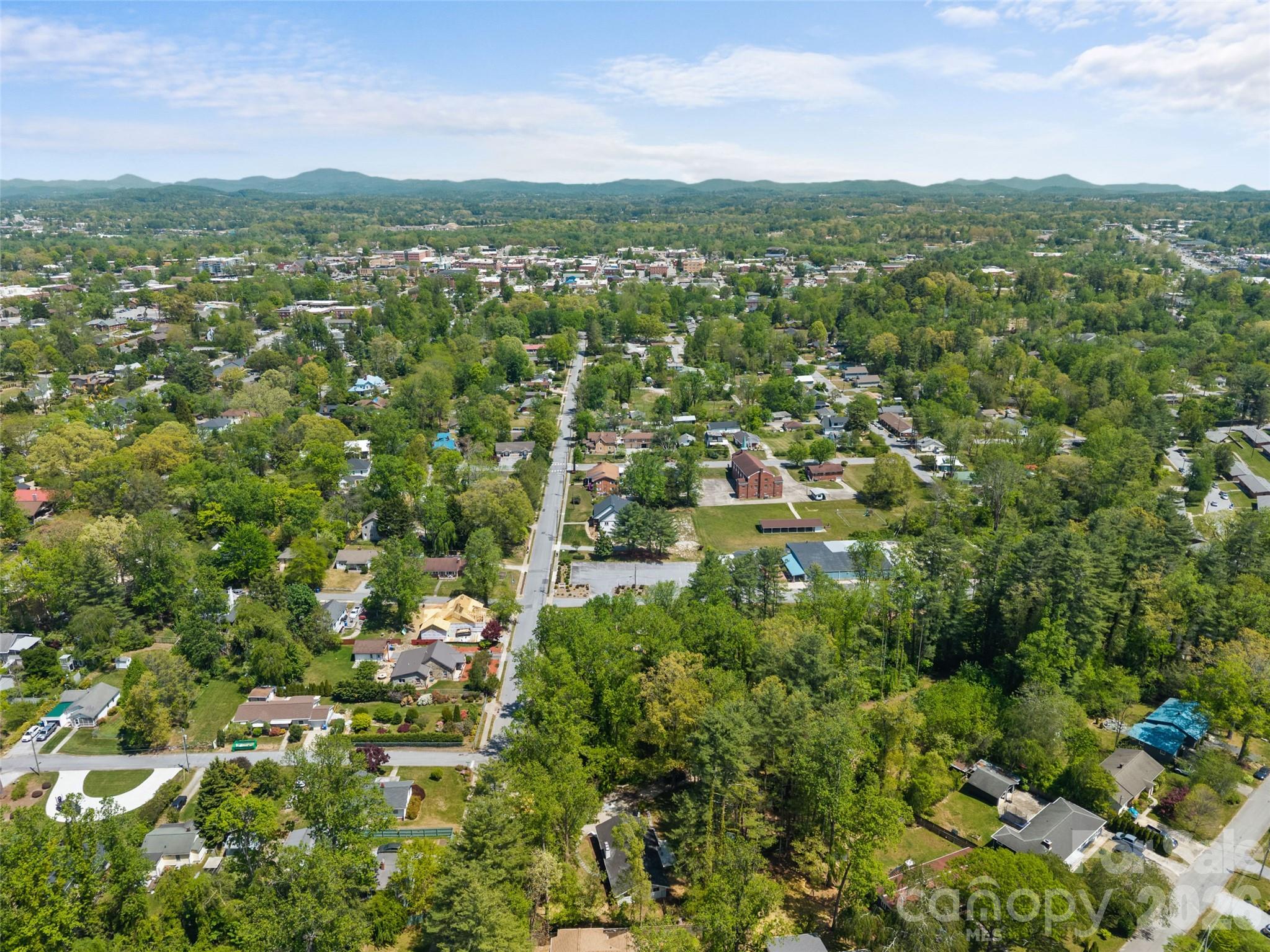 1110 3rd Avenue W Hendersonville NC 28739