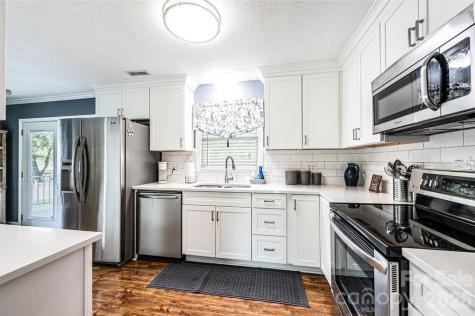 2651 31st Street Court NE Hickory NC 28601