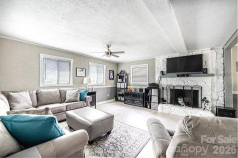 2651 31st Street Court NE Hickory NC 28601