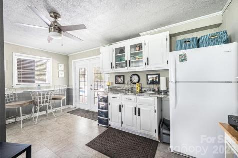 2651 31st Street Court NE Hickory NC 28601