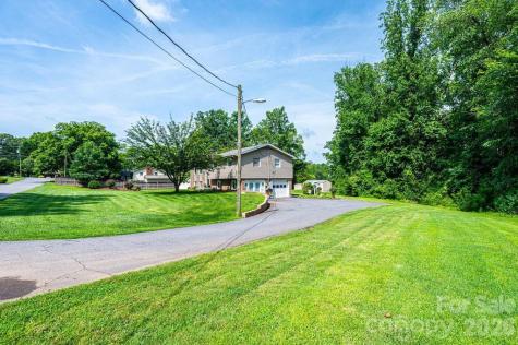 2651 31st Street Court NE Hickory NC 28601