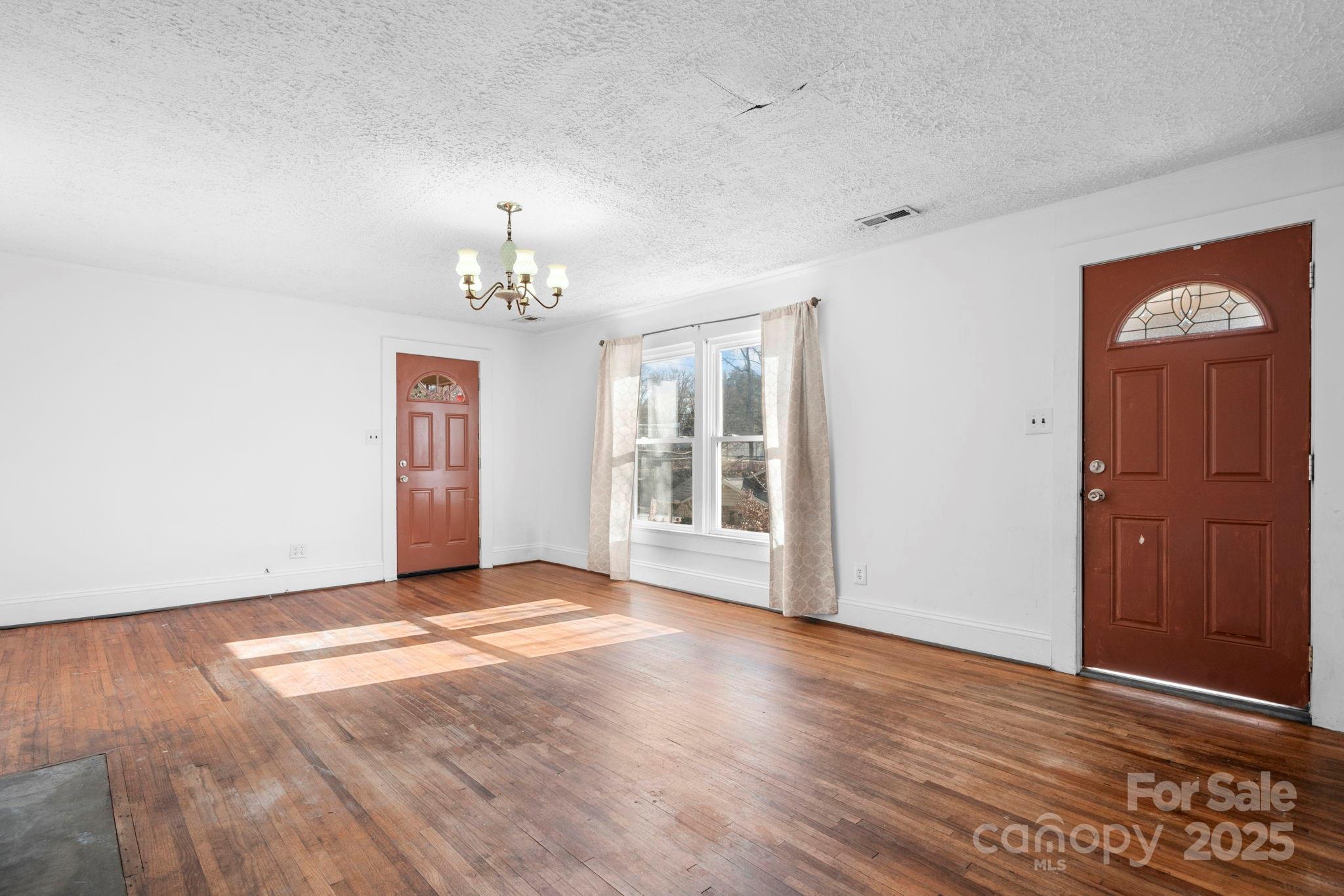 1606 Poplar Street NW Lenoir NC 28645