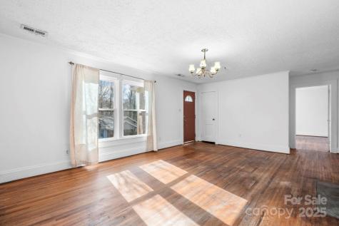 1606 Poplar Street NW Lenoir NC 28645