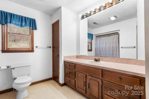 1606 Poplar Street NW Lenoir NC 28645