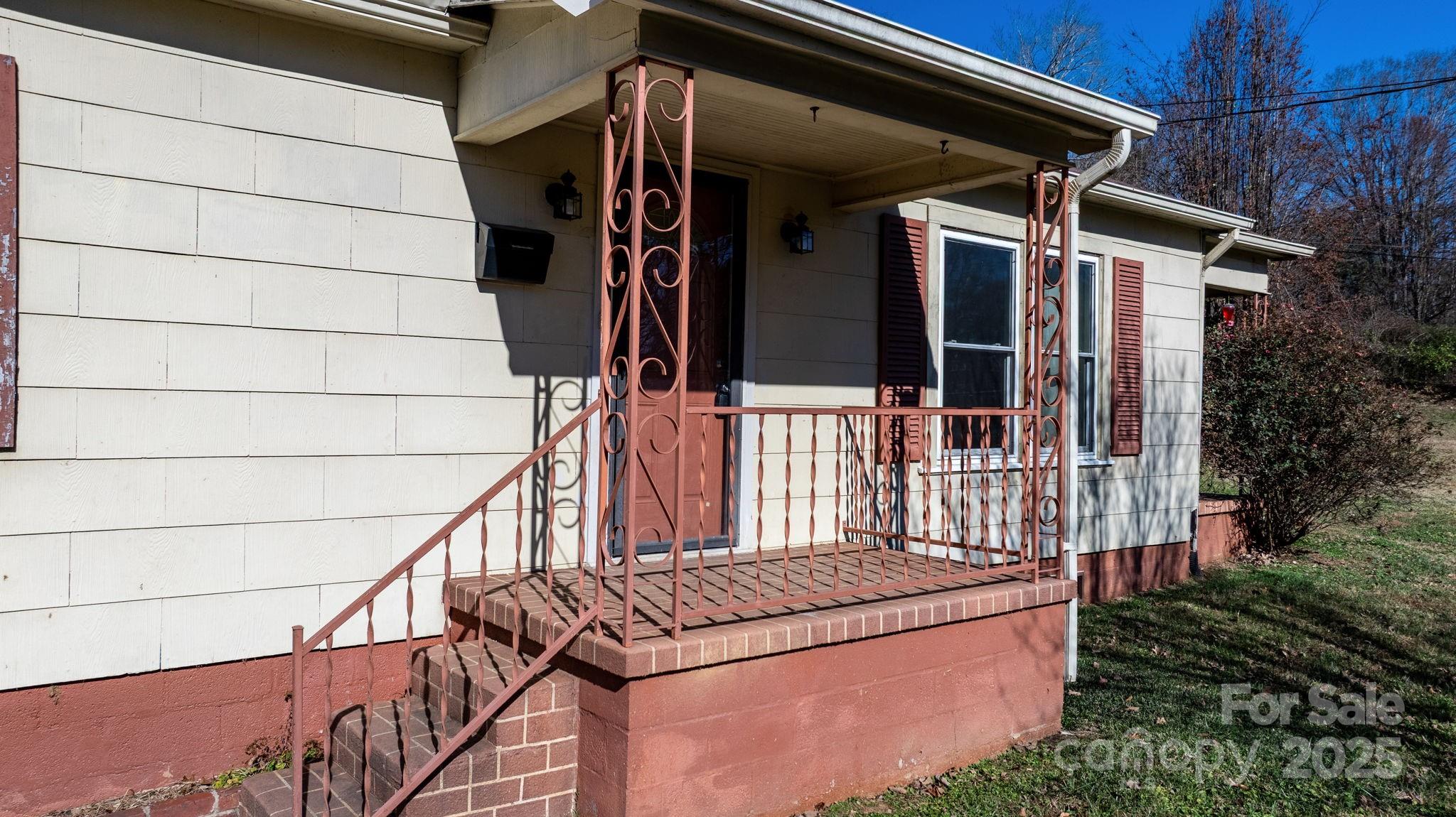 1606 Poplar Street NW Lenoir NC 28645