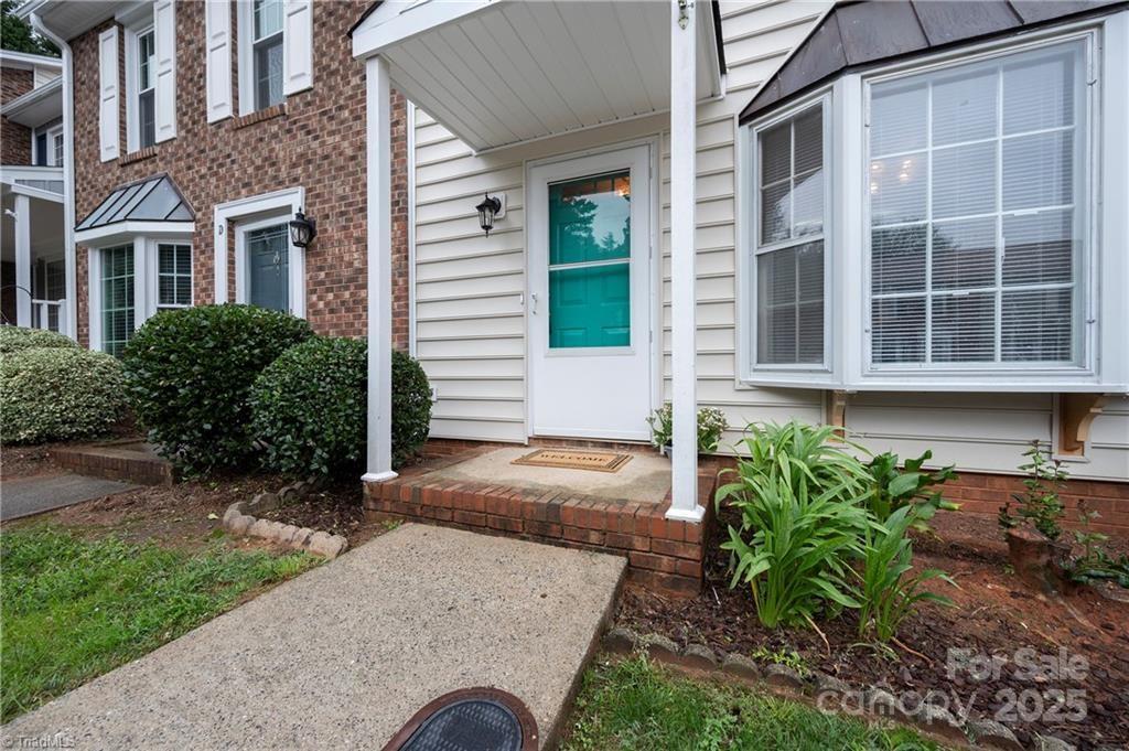 911 Shelby Drive Greensboro NC 27409