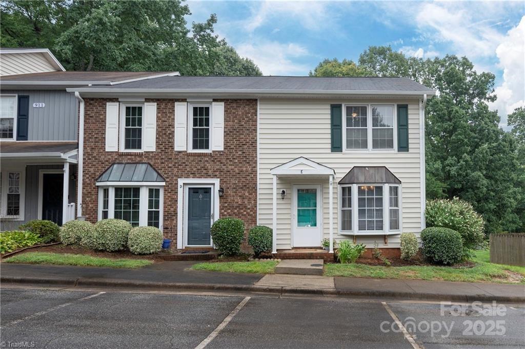 911 Shelby Drive Greensboro NC 27409
