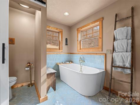 110 Mailon King Road Leicester NC 28748