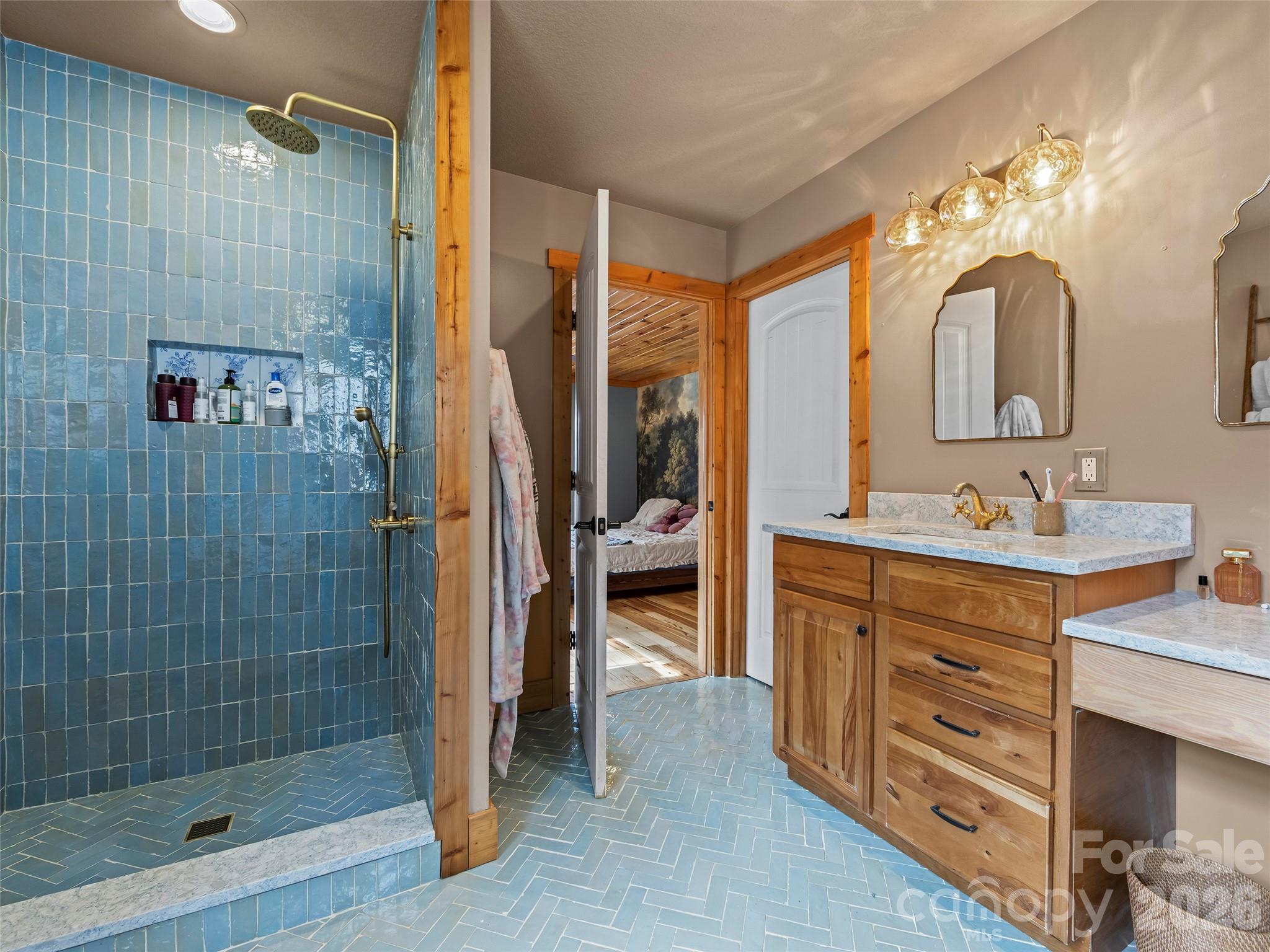 110 Mailon King Road Leicester NC 28748