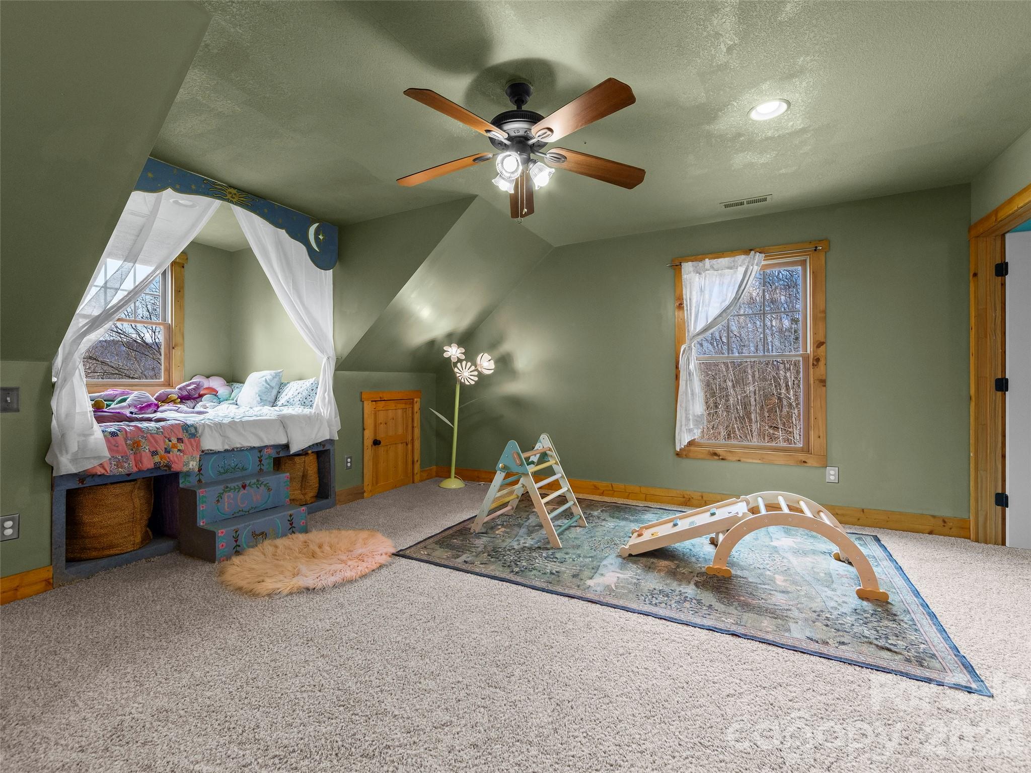 110 Mailon King Road Leicester NC 28748