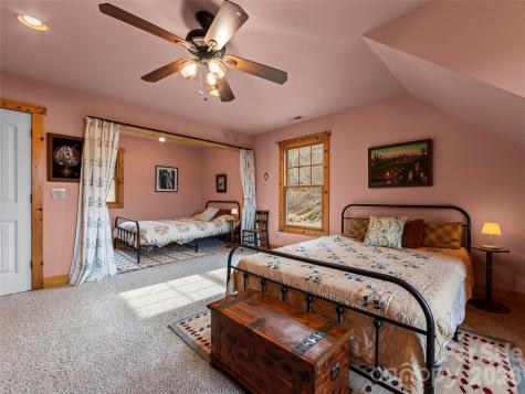 110 Mailon King Road Leicester NC 28748