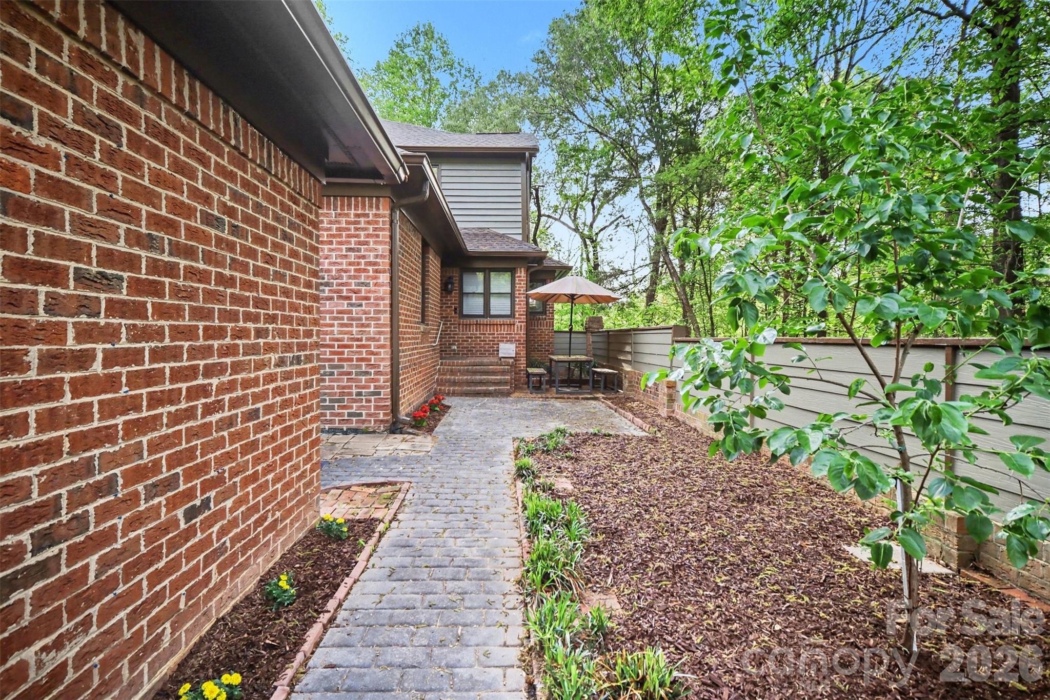 7443 Newmans Lane Charlotte NC 28270