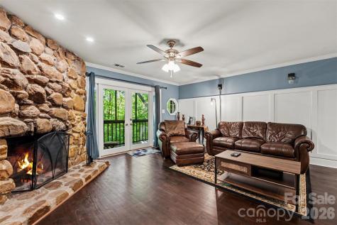 7443 Newmans Lane Charlotte NC 28270