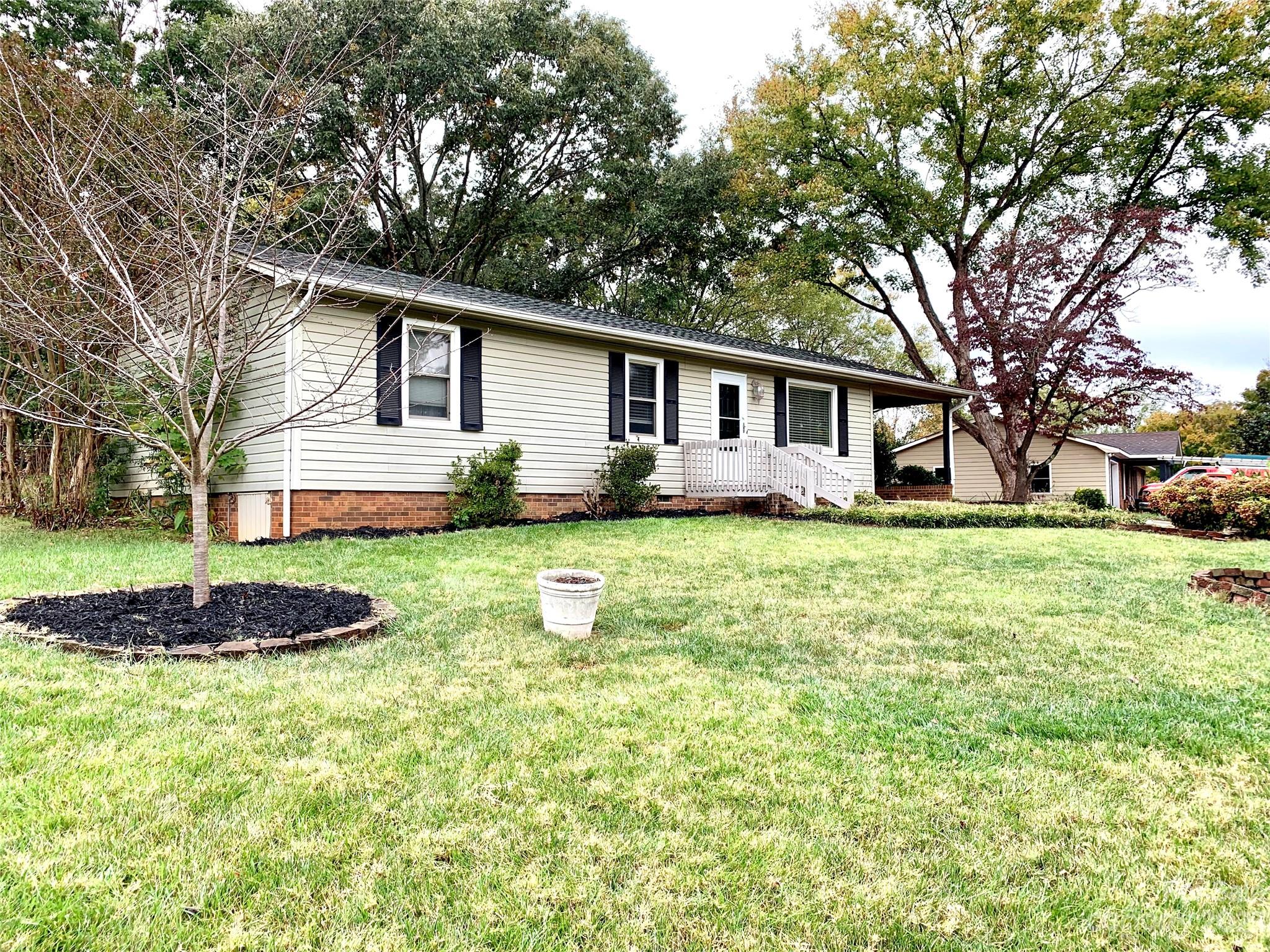 1397 Prince Street Hickory NC 28602