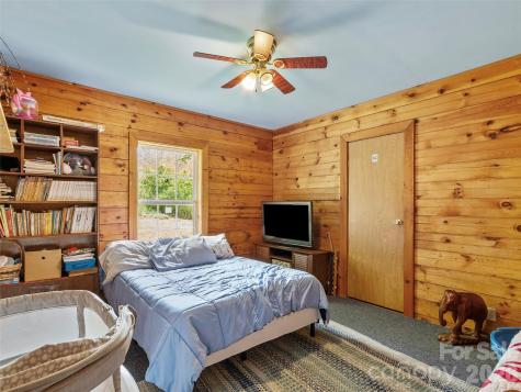 120 Lillie Lane Marshall NC 28753