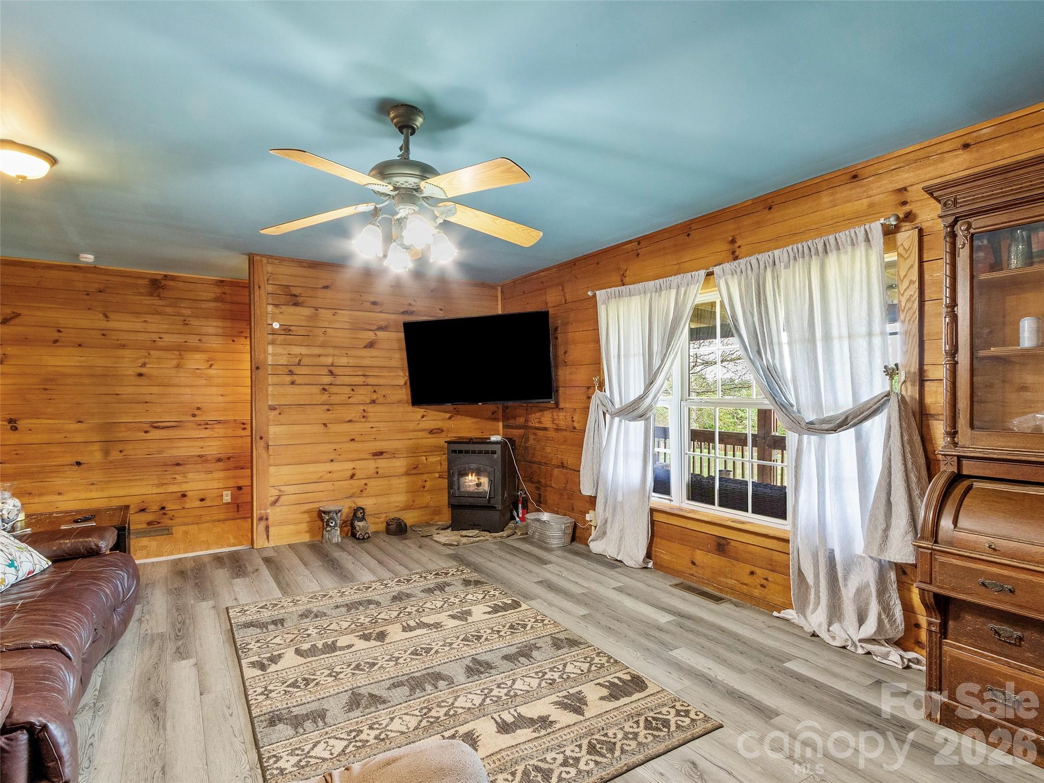 120 Lillie Lane Marshall NC 28753