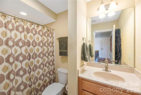 22 Barnett Shoals Drive Weaverville NC 28787