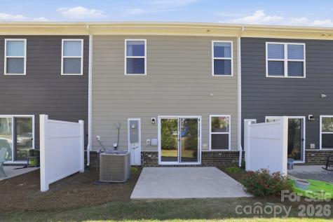 275 Harpers Run Lane Matthews NC 28104