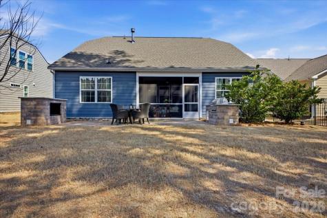 140 Picasso Trail Mount Holly NC 28120