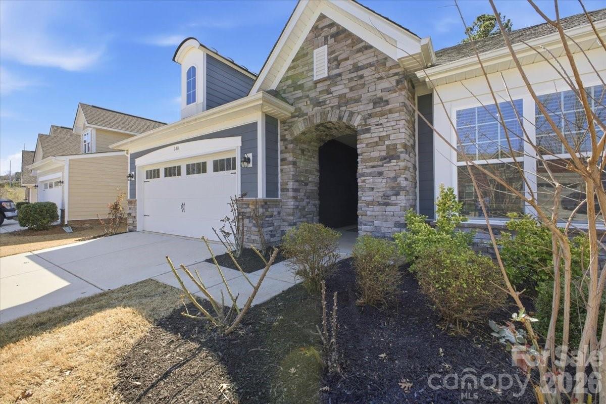 140 Picasso Trail Mount Holly NC 28120