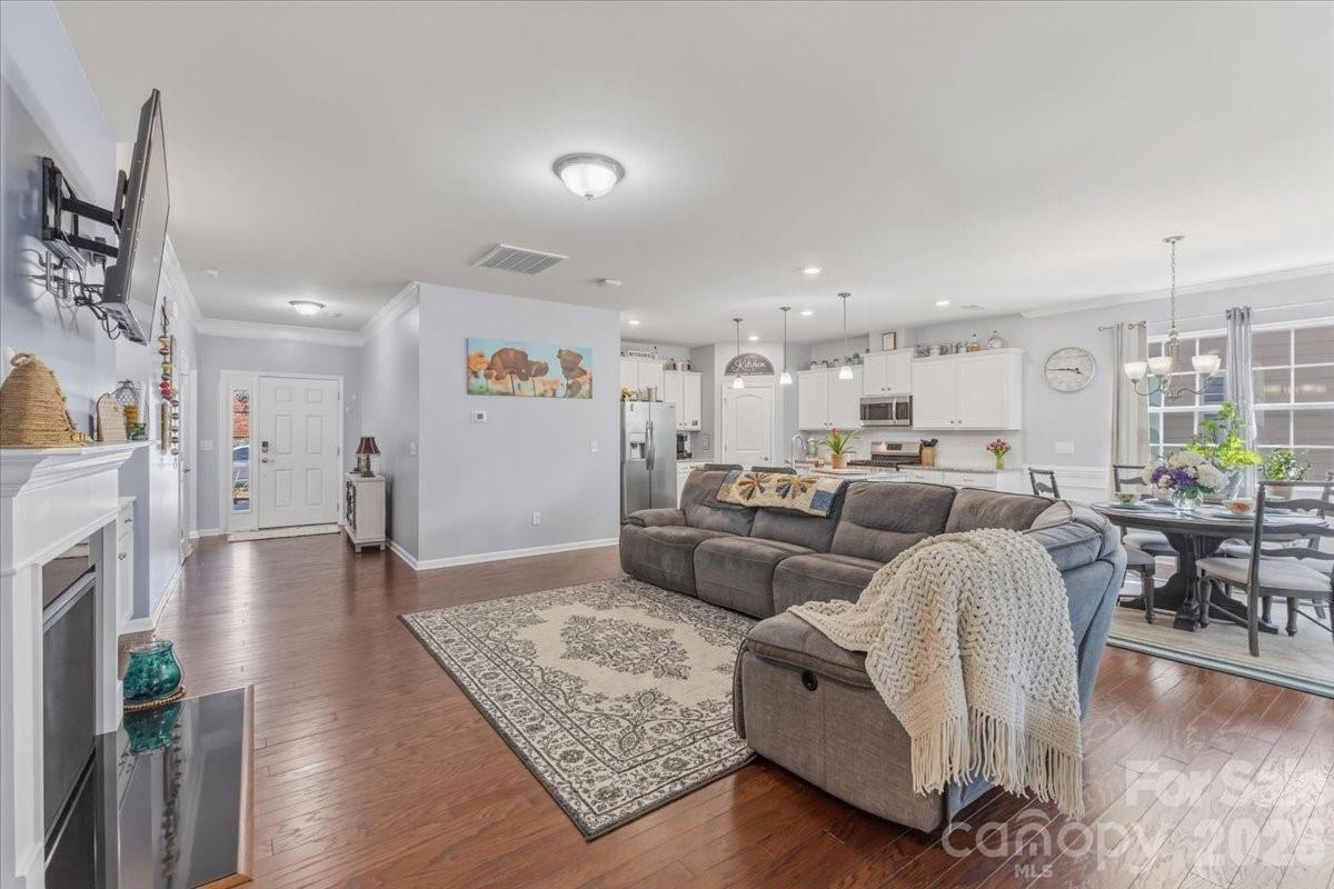 140 Picasso Trail Mount Holly NC 28120