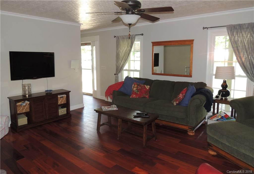 1108 Glenshannon Road Matthews NC 28105