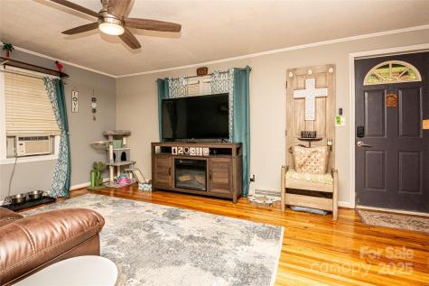 47 Campground Road Asheville NC 28805