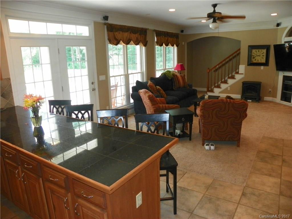 11136 Tara Oaks Drive Charlotte NC 28227