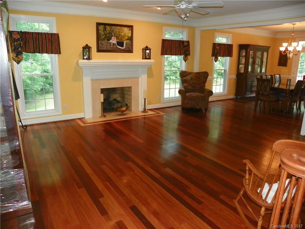 11136 Tara Oaks Drive Charlotte NC 28227