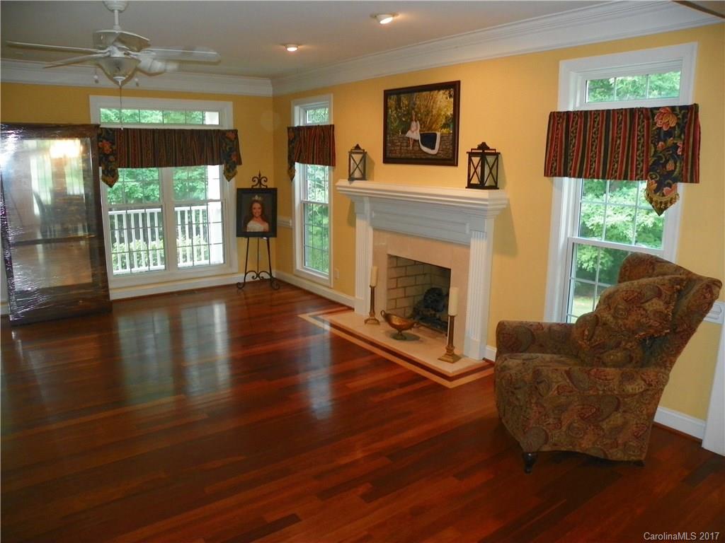 11136 Tara Oaks Drive Charlotte NC 28227