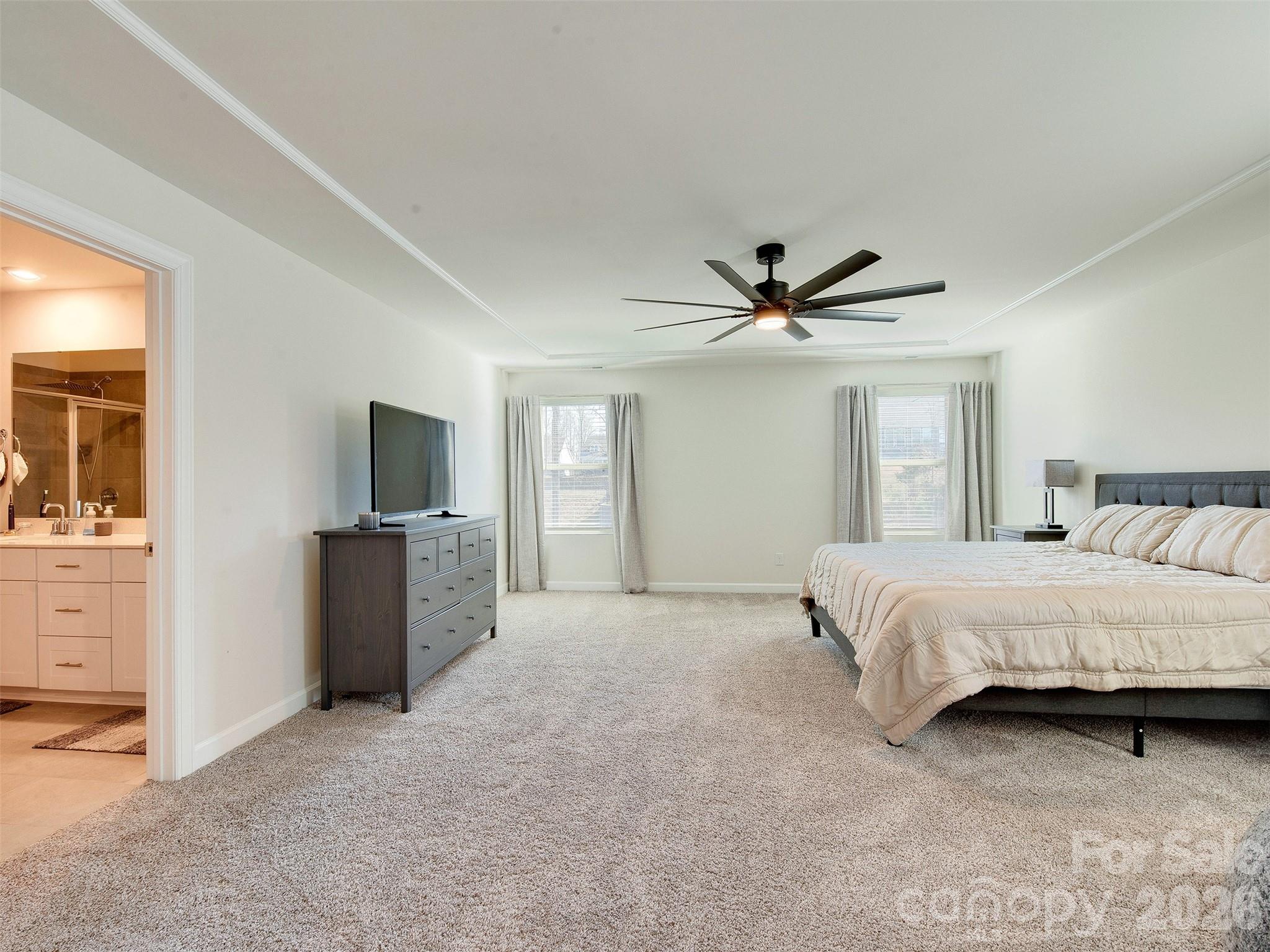 4009 Woodland View Drive Charlotte NC 28215