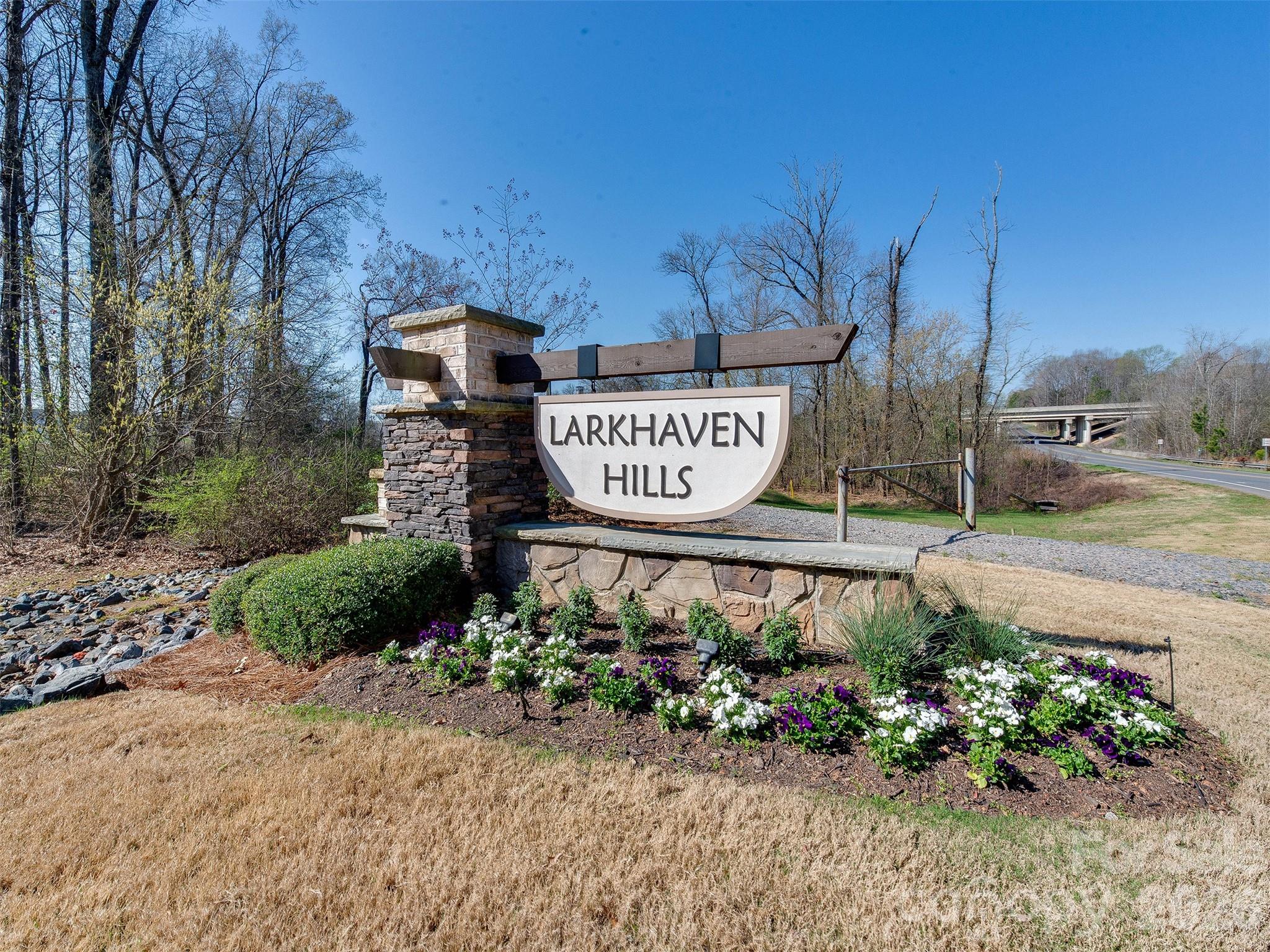 4009 Woodland View Drive Charlotte NC 28215