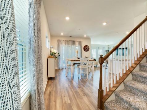 4009 Woodland View Drive Charlotte NC 28215