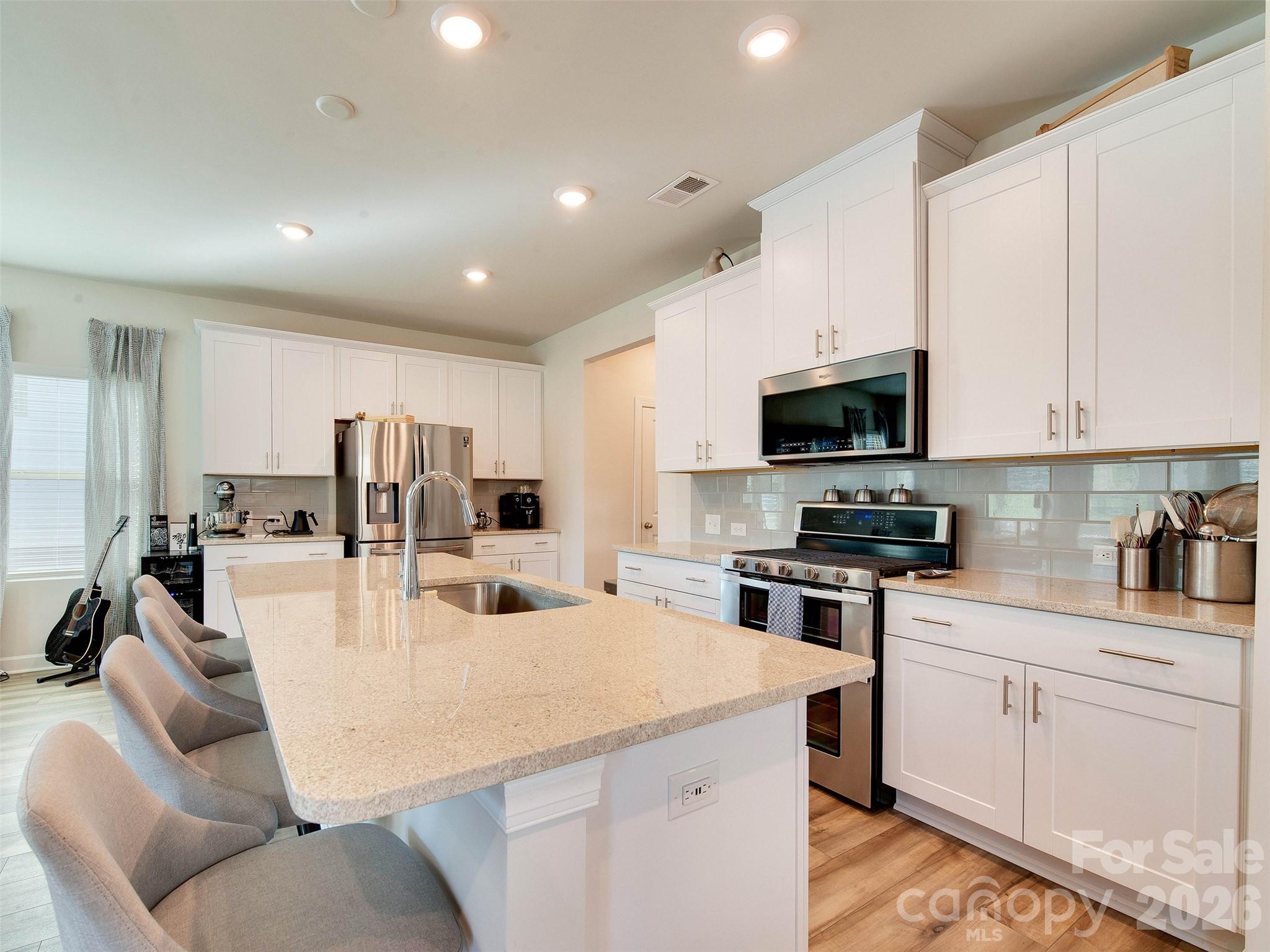 4009 Woodland View Drive Charlotte NC 28215