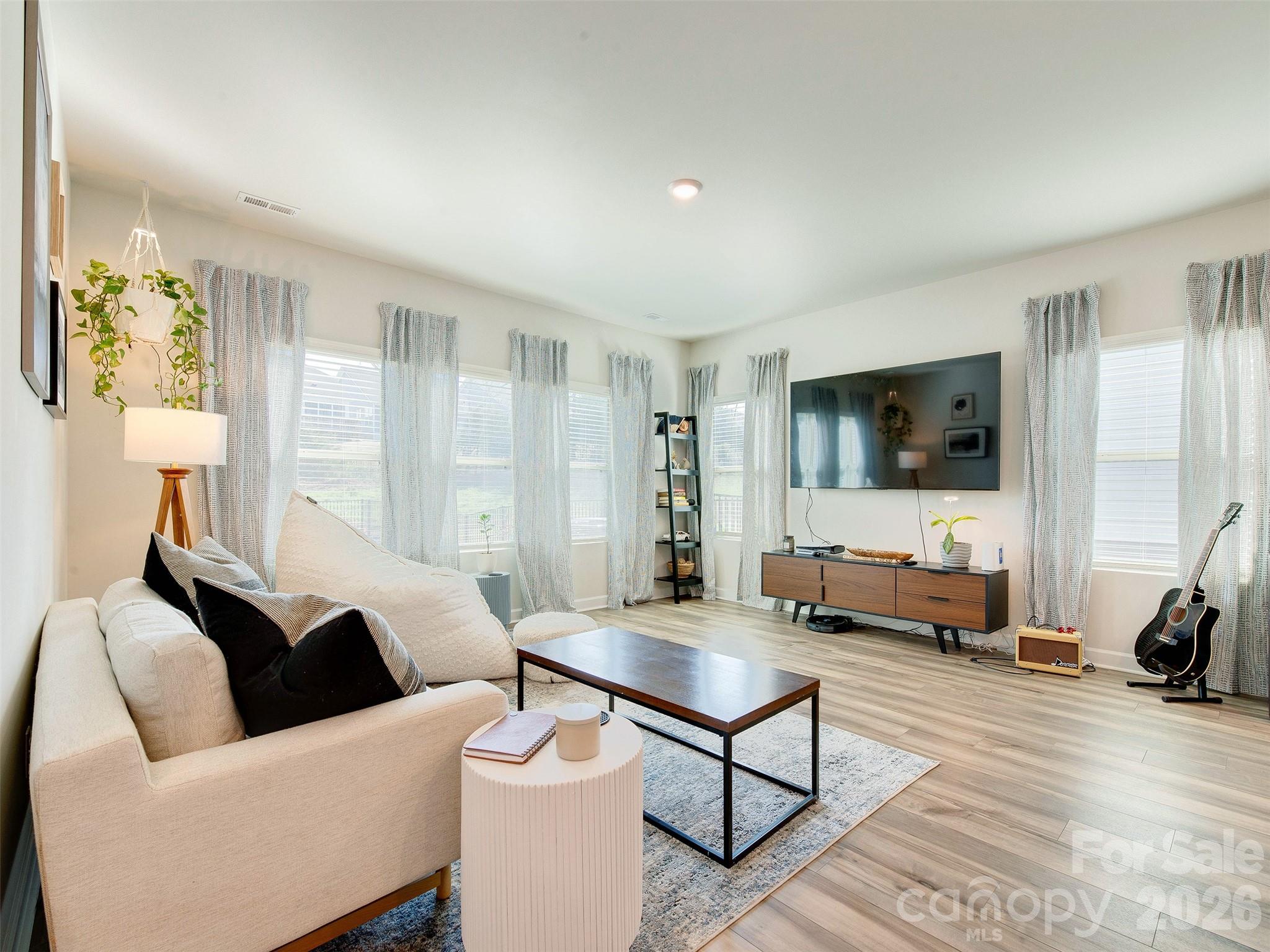 4009 Woodland View Drive Charlotte NC 28215