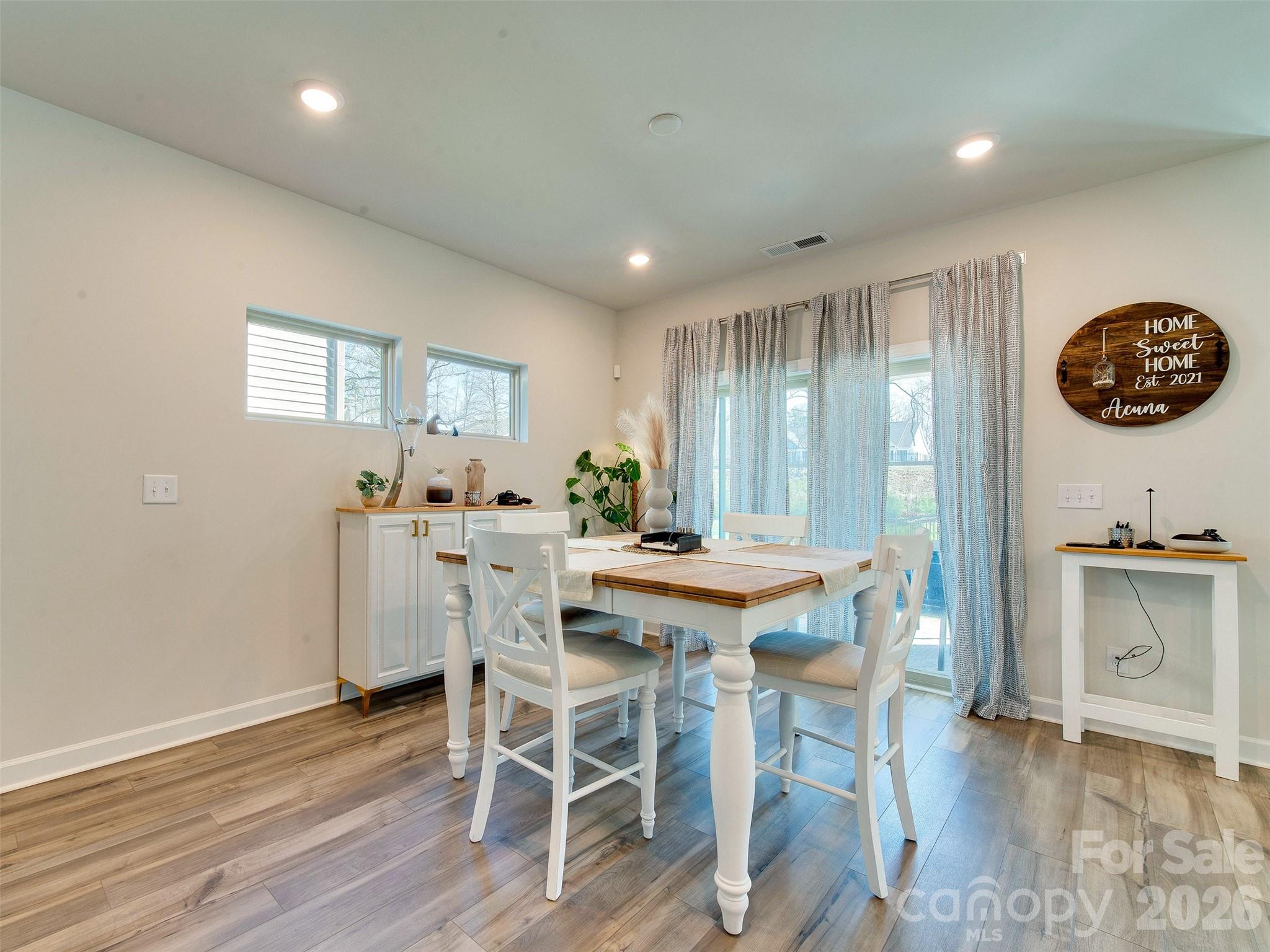 4009 Woodland View Drive Charlotte NC 28215