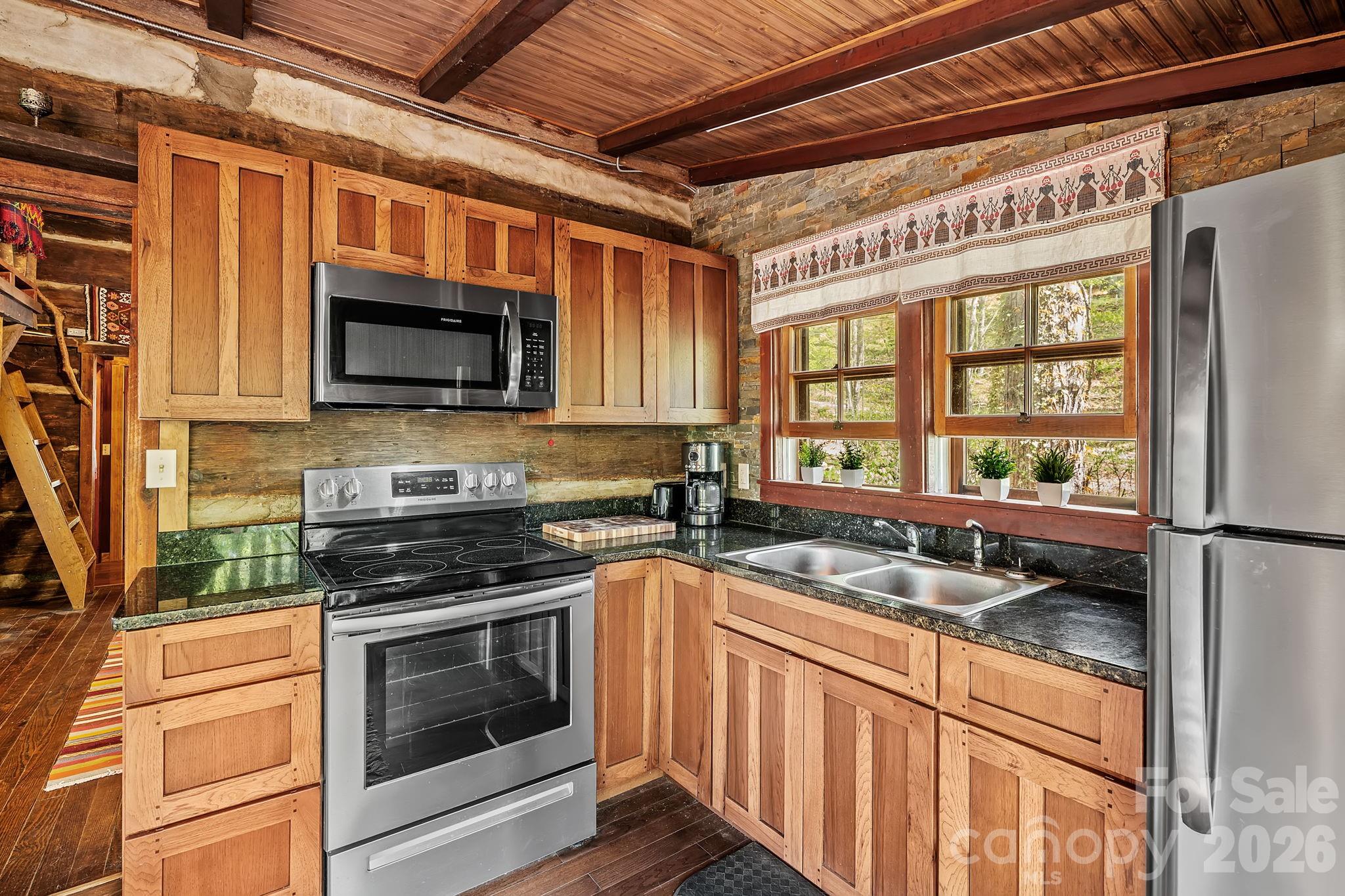 82 Honeymoon Lane Maggie Valley NC 28751