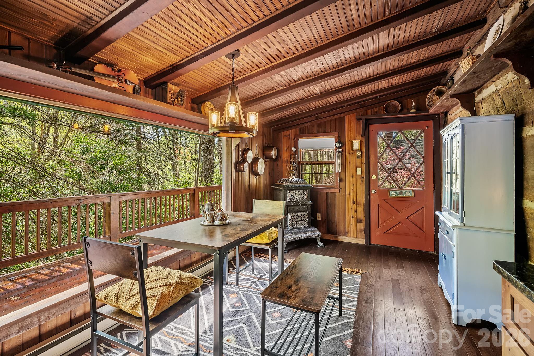 82 Honeymoon Lane Maggie Valley NC 28751
