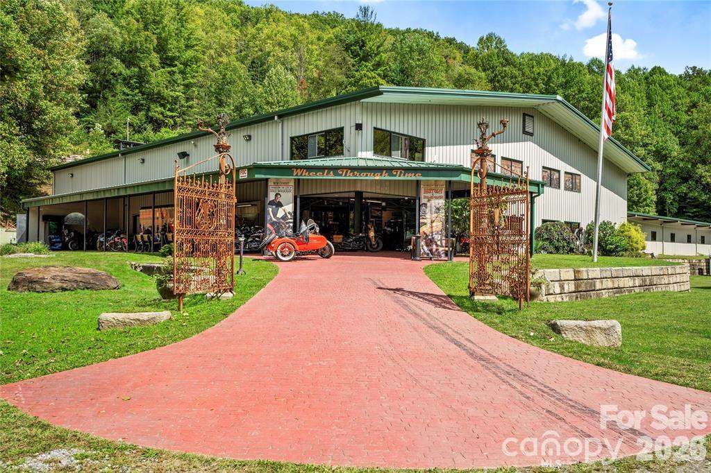 82 Honeymoon Lane Maggie Valley NC 28751