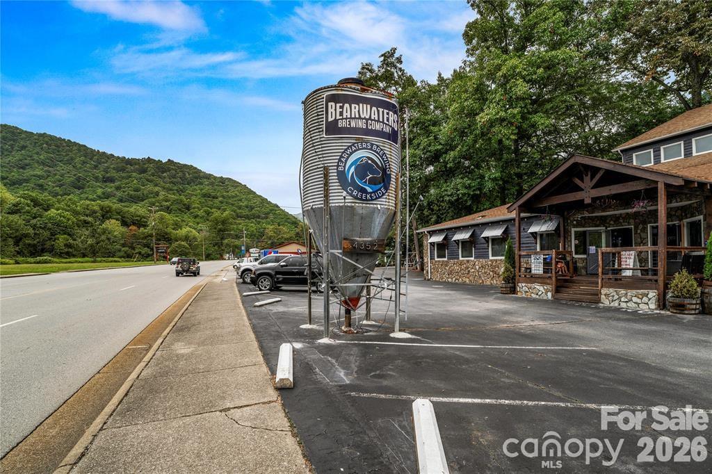 82 Honeymoon Lane Maggie Valley NC 28751
