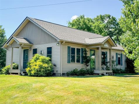 12 Morse Drive Asheville NC 28806