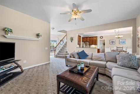 5899 Crimson Oak Court Harrisburg NC 28075