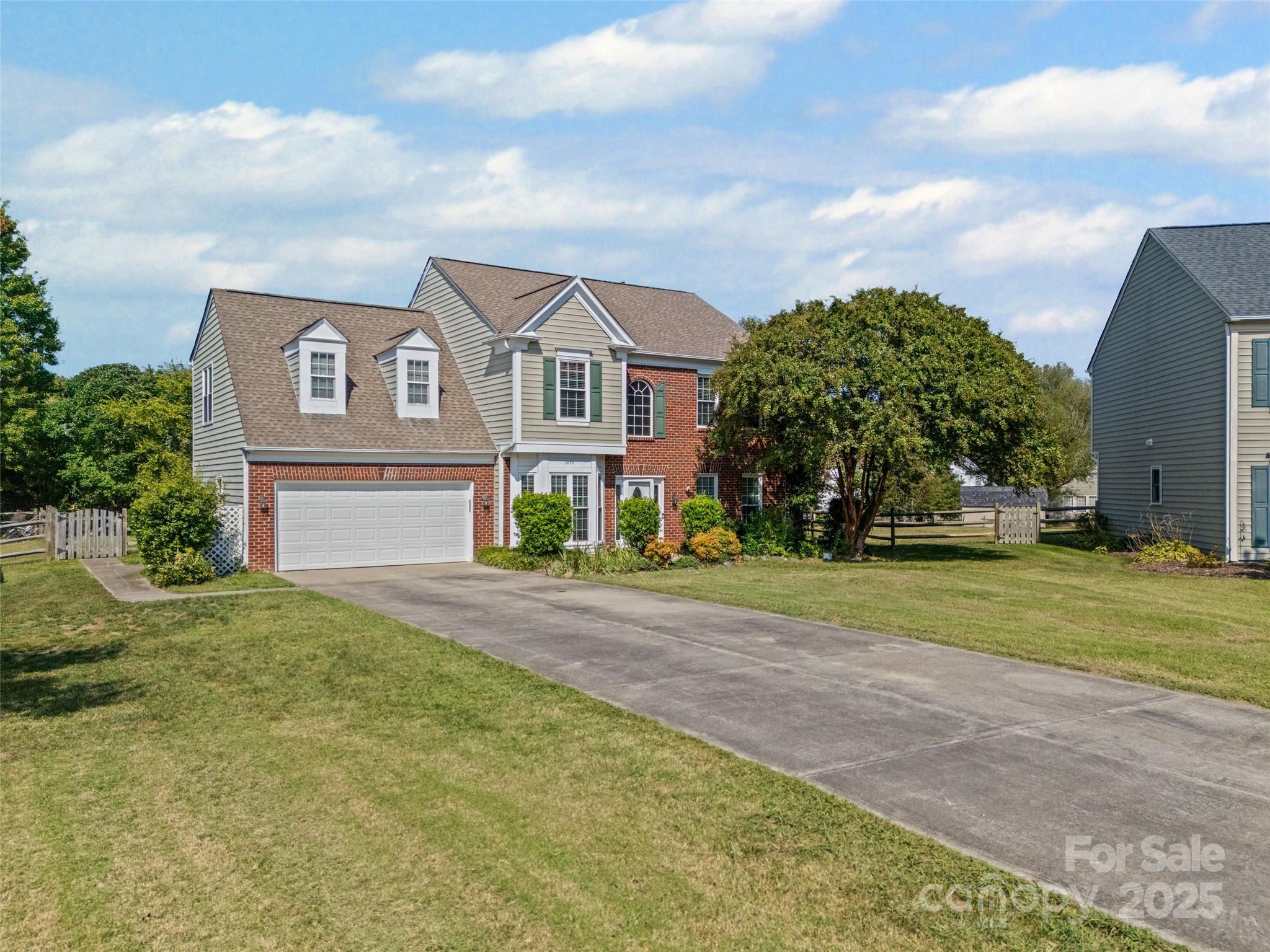 5899 Crimson Oak Court Harrisburg NC 28075
