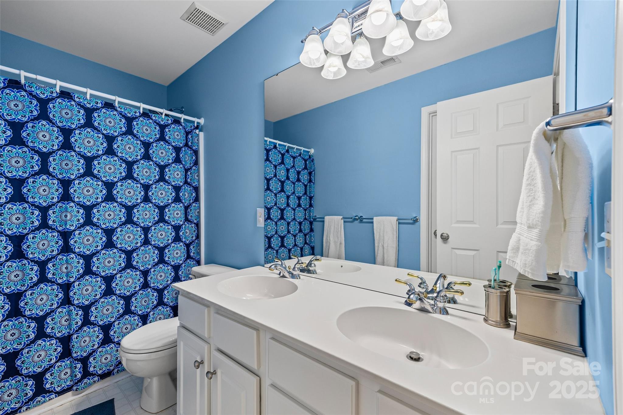 5899 Crimson Oak Court Harrisburg NC 28075