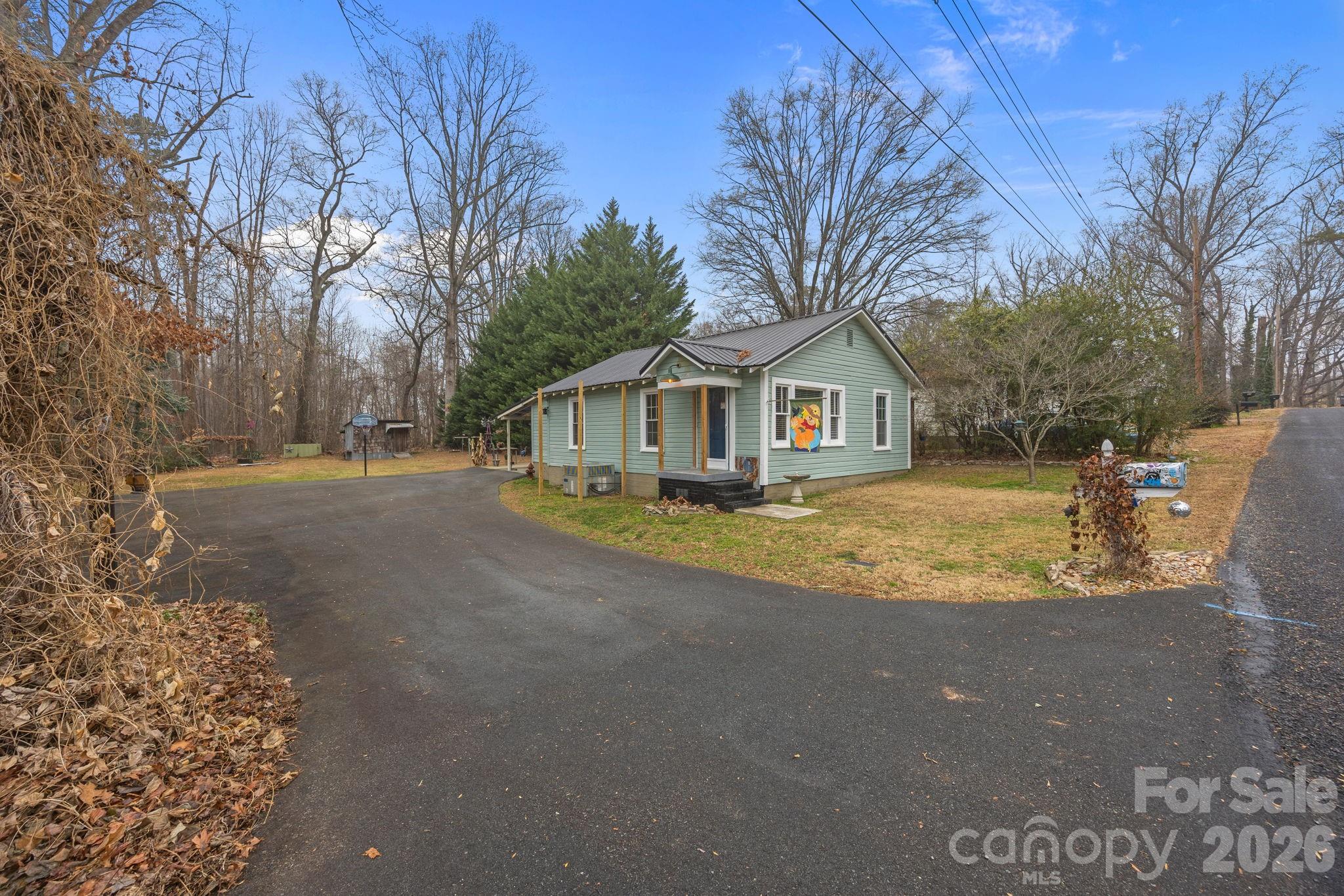 233 Pethel Street Kannapolis NC 28081