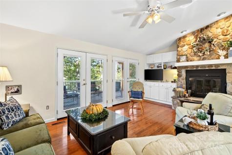 211 Rhododendron Avenue Black Mountain NC 28711