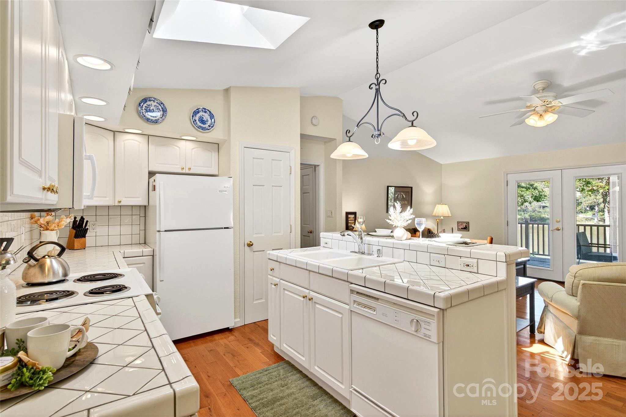 211 Rhododendron Avenue Black Mountain NC 28711