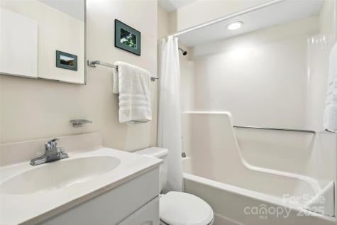 211 Rhododendron Avenue Black Mountain NC 28711